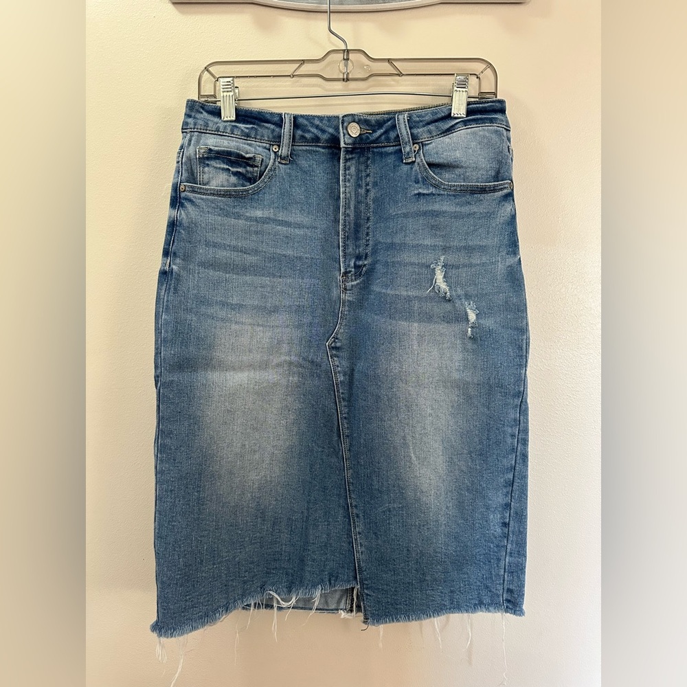 Distressed Denim Skirt Tricot Brand